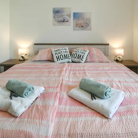 Uma Apartment